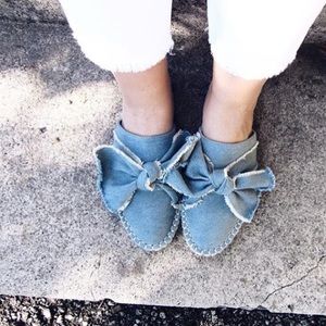 DV Dolce Vita Desirae denim bow slip on
